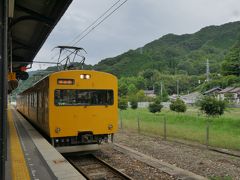 ★16：22
その後新見駅で115系に乗り換え～しかしながらこの115系はリニューアル車で点検蓋がなく、クーラーがうるさい為に、115系の良いモーター音が殆ど聴こえません…