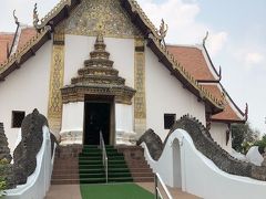 行きたかったワット　プーミンです