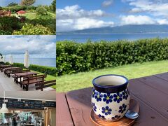 さて、素敵なカフェに寄り道しました。島カフェ「しまふうみ」、穏やかな波音と陽気な陽射しの中でいただく珈琲は格別です。癒されます、来て良かった！