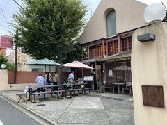 イタリア料理のお店・田園調布倶楽部まで来れば、多摩川駅はすぐ近く。