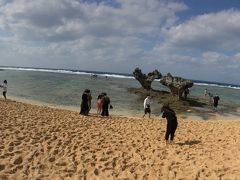 名護を通り過ぎてやってきたのは、沖縄沖にある古宇利島です。