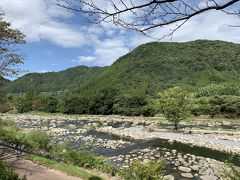 すっかり秋の気配で、とっても過ごしやすい9月末。
1週間前に急遽決めた温泉旅なので、お天気が良いことも分かっていました。

台風10号では怖い思いをしましたが、何事もなく過ぎ去ってくれて本当に良かった。
7月の豪雨被害で復興中の天ヶ瀬温泉に思いを馳せつつ、今回はお隣の日田を選びました。

来年、天ヶ瀬温泉行けるといいなぁ。
皆さま、大分とっても良いところなので、ぜひ来てくださいね。