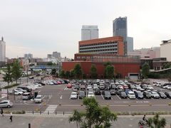 シティビュー（南側）。

茶色のビルはJICA横浜国際センター、その後方にアパホテル＆リゾート横浜ベイタワー。
駐車場がほぼ満車。今後、土日は混雑しそう。