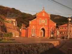 夕日に輝く青砂ヶ浦教会