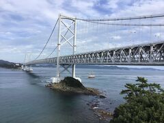 少し歩いて千畳敷展望台へ。橋を見るには一番良いかも