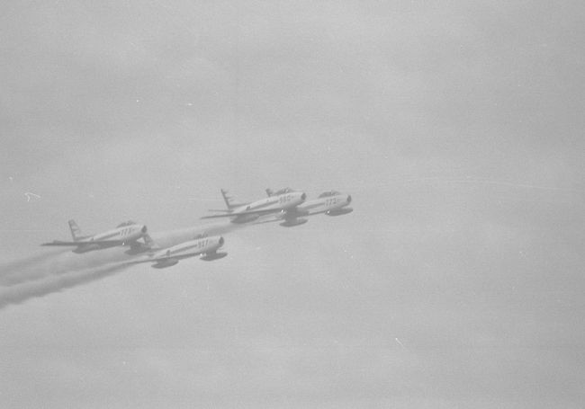 動画】入間航空祭に電子戦訓練機「EC-1」登場 ブルーインパルス