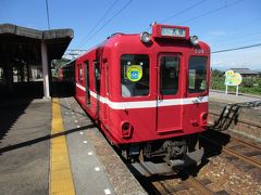 養老の瀧でお馴染み、養老駅で列車行き違いのため小休止。