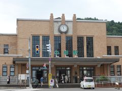 正午前に小樽駅に到着。
