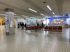 今回は預けている荷物も無いのでそのまま外へ。
さて次は金沢までの移動です。