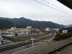 鬼怒川温泉駅に到着。
左は転車台への線路です