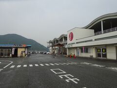 12:00 道の駅  潮彩市場防府で休憩・昼食。