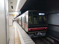 金山駅から地下鉄で栄駅まで。ここから名鉄瀬戸線に乗って。