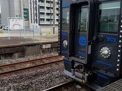 喜々津駅から長崎本線の旧線に乗ります