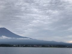 河口湖湖畔からの富士山。