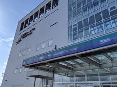 津軽海峡フェリー 函館ターミナル に入ります。