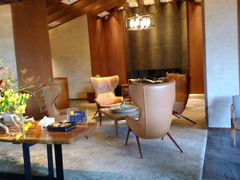 　「志摩観光ホテル・ザ・クラッシック」に着きました。　　

　１４時にチェックイン、ロビーはとても広いです。　　全１１４室の大きなホテルです。