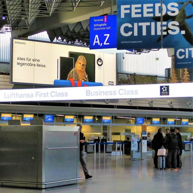 復りもマイレージでビジネスにアップグレード。<br />エコノミーとは別のカウンターでチェックインします。<br /><br />預け荷物は14.5kgでした。<br />約5kg増えたものの、この程度の重さで済んだ。優秀、優秀。