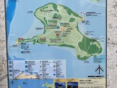 14：20 竹富島発、30分ほどで石垣港へ帰ってきて、15：00 小浜島発のフェリーに乗ります。思ったより揺れて、船内から軽く驚きの声が、、。