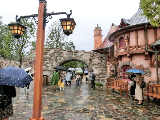 年9月28日オープン 美女と野獣 新エリアへｇｏ W 東京ディズニーリゾート 千葉県 の旅行記 ブログ By ヒサッチ クニさん フォートラベル