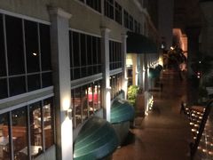 今回はラムカムヘン駅（に直結に見えるがそうじゃない）横のナサベガスホテル。