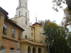 ドヴォルザーク博物館の西隣にある塀で囲まれた庭園内にあった教会（Pravoslavny chram sv. Kateriny Alexandrijske ）です。