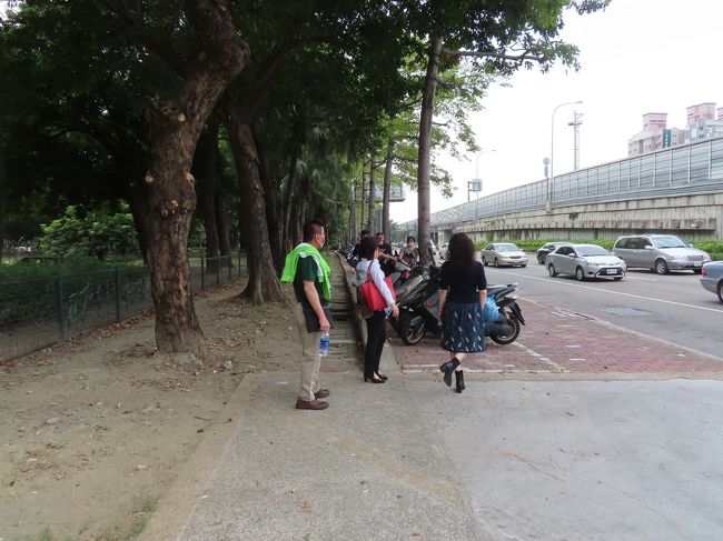 待ち合わせ場所の衛武営駅付近