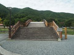 昼食後は奈良井宿へ。まずは木曽の大橋。