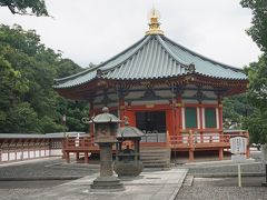 ●新勝寺

聖徳太子堂です。
1992年に建立されたとっても新しい建物です。
平和を願って建てられました。