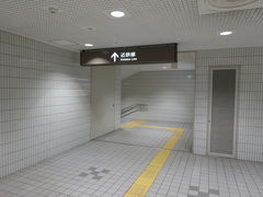 うーん。
名古屋駅は分かり辛いですね。
まさに迷駅です。(笑)