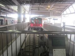 箱根登山電車で小田原駅を出発　小田原駅の標高は14m

小田原から箱根湯本までは小田急車両で