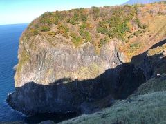 フレペの滝。水量が無くちょっと淋しい