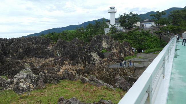 そして　外海に面してますから　灯台も