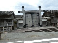 案の定　佐渡奉行所も閉鎖中