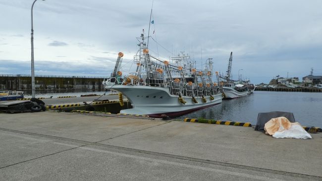 つづいてきたのがここ<br /><br />姫津の漁港です