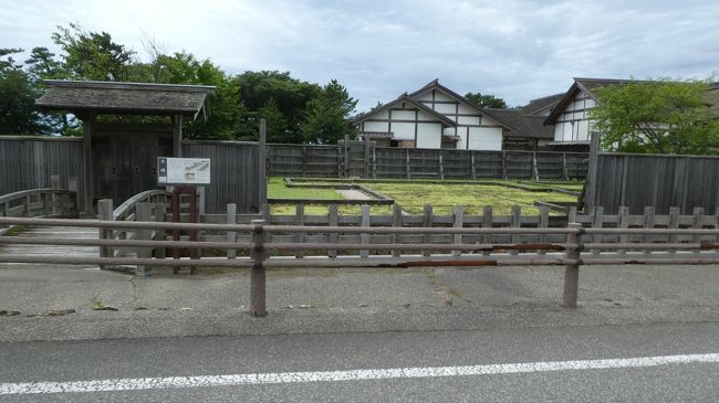 政策とか　経営なんて考えなくていい　公営の物は<br /><br />すべて　休園　休館<br /><br />国からの支援金で　やっている田舎の施設は　<br />客のことなど考える必要ないんだから<br /><br />たまに来る　政治家や　皇族にお見せしたら　鼻高々ですから…