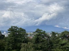 残念ながら、岩木山が見えなかったです...