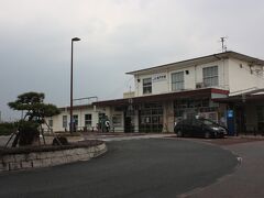 長門市駅です。
ここから山陰本線支線(仙崎線)で仙崎駅に向かいます。