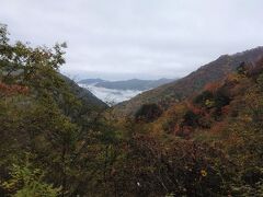 9:50　中禅寺郵便局前からバス乗車
しばらくするといろは坂

下の町は雲海状態