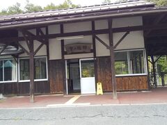 「宮ノ越駅」13：48出発。
今日の前半のコース終了地点の奈良井宿よりJRを利用してここ宮ノ越駅に移動。後半はここより出発します。
