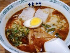 お昼が遅く、間食もしたので、セットは諦めてラーメン単品。

思ったよりこってりしてなくて食べやすかったです。

翌日の高千穂に備え、早めに就寝。