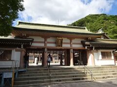 照国神社に到着