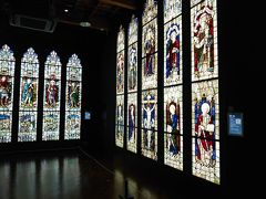 ステンドグラス美術館です。
19世紀後半から20世紀初期にイギリスで制作され、教会の窓を飾っていたステンドグラスを展示してあります。
