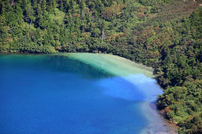 ☆一切経山(1949m)から見下ろす魔女の瞳(五色沼)