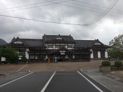 壮大な構えの旧大社駅
現在の出雲大社前駅より徒歩10分くらい
