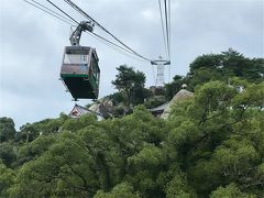 坂の多い尾道の山側、少しでも楽をしたいがため、
ロープウェイで一気に頂上の千光寺公園へ上ります。
帰りは坂を歩いて降りるため、切符は片道を購入しました。