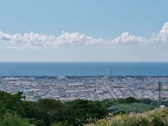 10:16
駿河湾沼津ＳＡ
いい景色～♪
いいお天気でテンションあがる～(*´ω`*)人(*´ω`*)
空気は結構冷えていてロングＴシャツ一枚だと肌寒いかも