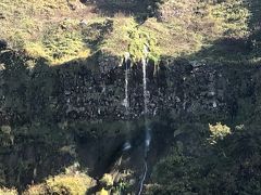 フレペの滝

流れる水は地下水
垂直流れる様は乙女の涙と称される。