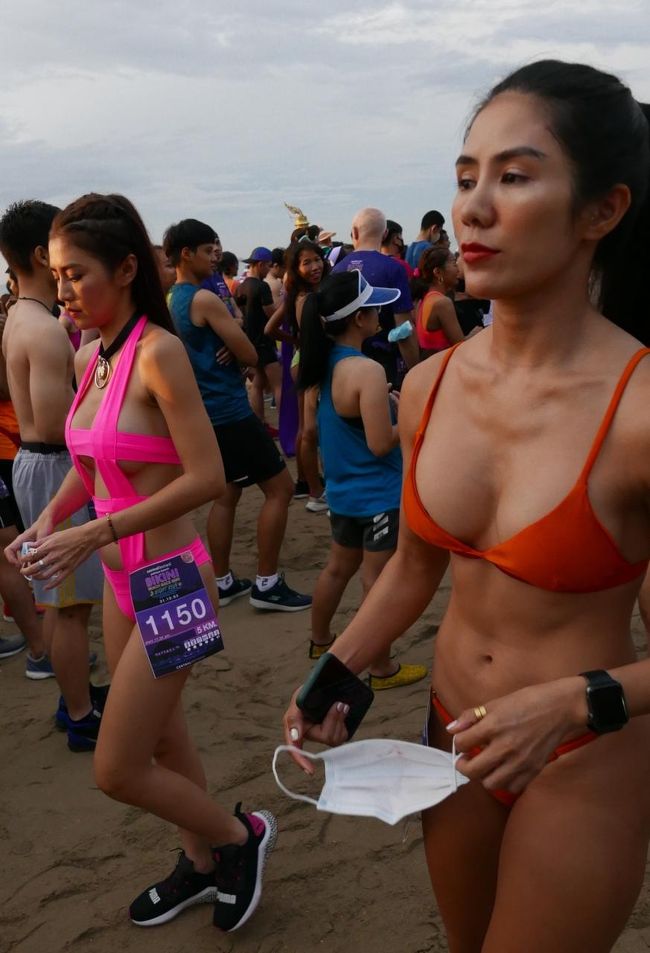 1150番さん　走っていてズレないのかな？．．．ポロリ期待します。<br />身体は細いのに大きい．．．さては金掛けてるのか？