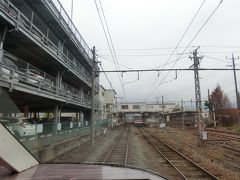 須坂駅です。

ここまでは両サイドに果樹園が多かったです。