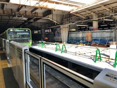 　品川駅で山手線に乗り換えます。